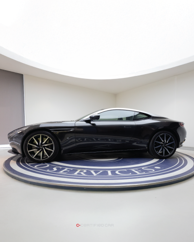 Aston Martin DB11 V12