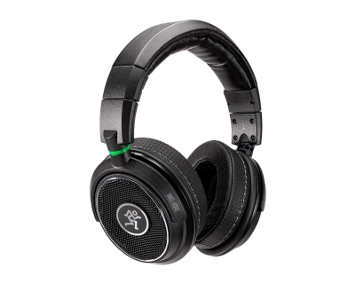 Mackie. MC-450
