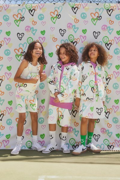 Betsy Heart Colours