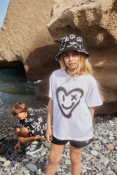 Siks Sprayed Hearts