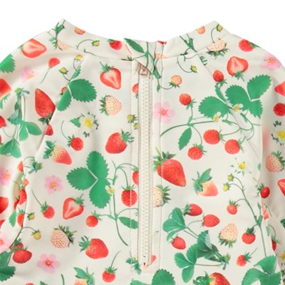 Strawberry Field_Narice