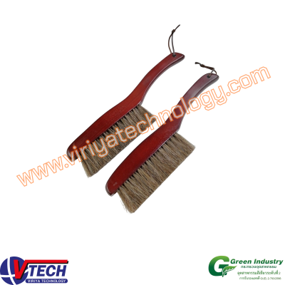 105-1 แปรงด้ามมือขนม้า