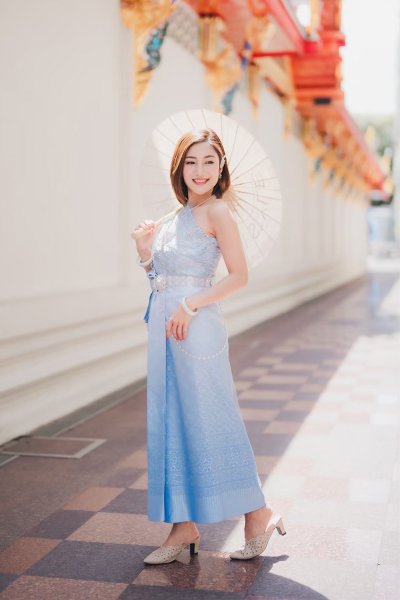 Thai Costume 001