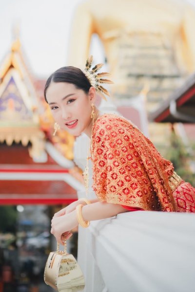 Thai Costume 002