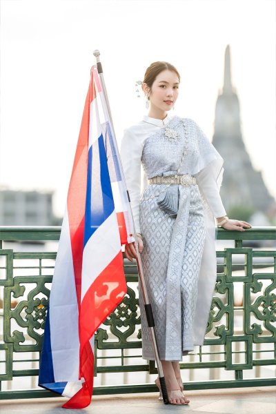 Thai Costume 004