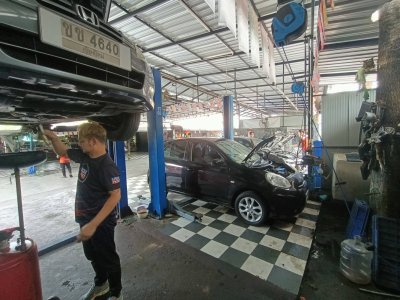 เปลี่ยนถ่ายน้ำมันเครื่อง 
