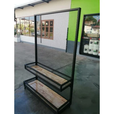 ชั้นลอยต่างระดับ 2 ชั้นมีกันตก ล้อพื้นไม้