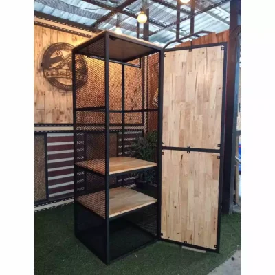 ตู้เสื้อผ้า มีช่องเก็บของ บานไม้