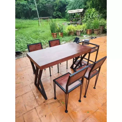 ชุดโต๊ะ+เก้าอี้ 4 ตัว โครงเหล็กใช้เป็นเหล็กกันสนิม ชุดโต๊ะ+เก้าอี้ 4 ตัว โครงเหล็กใช้เป็นเหล็กกันสนิม