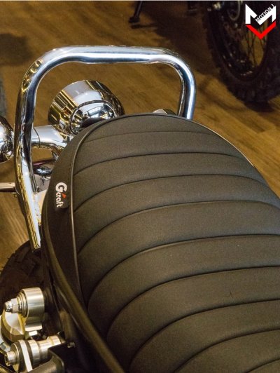 GRAB BAR
