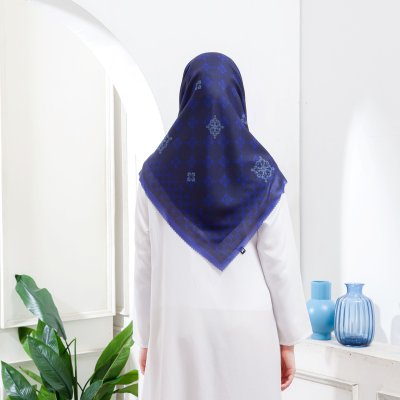 Monogram Biru Donker