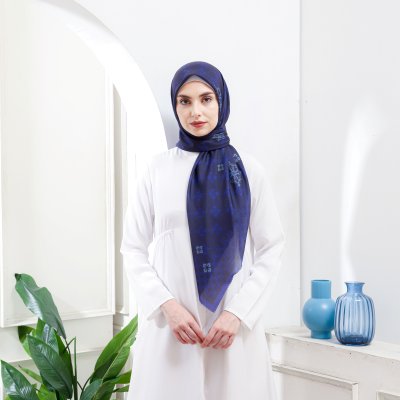 Monogram Biru Donker