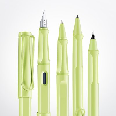 LAMY safari ballpoint pen springgreen