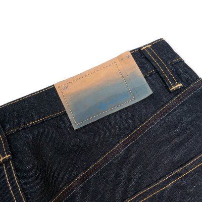 [Pre-Order] Indigoskin Earth Series Jeans Slim Tight Fit (กระบอกเล็ก)