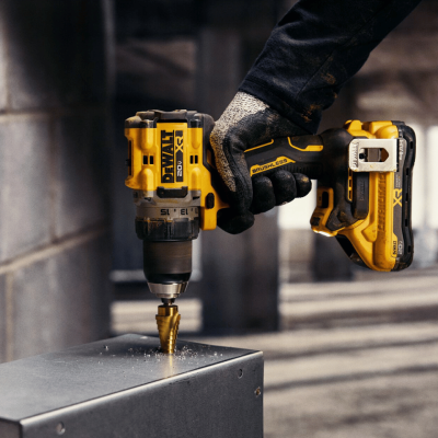 DEWALT DCK2026P2T-B1 20V Cordless Hammer Drill & Angle Grinder Combo Kit