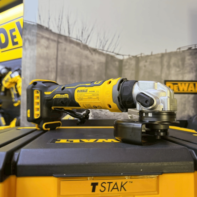 เครื่องเจียรไร้สาย 4 นิ้ว 20V DEWALT รุ่น DCG400N-B1 (เครื่องเปล่า) แถมฟรี!! ถุงมือ