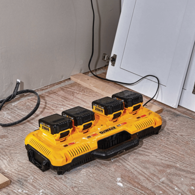 DEWALT Multi-Port Fast Battery Charger – Model DCB104-QW