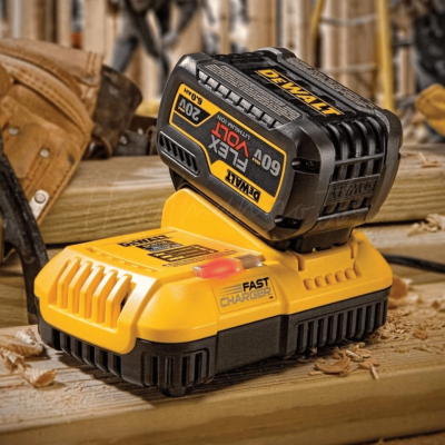 แท่นชาร์จแบตเตอรี่ (ชาร์จเร็ว)  20V DEWALT รุ่น DCB118-KR