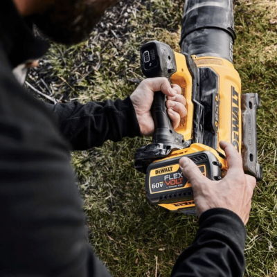 เครื่องเป่าเศษใบไม้ 60V DEWALT รุ่น DCBL777B (เครื่องเปล่า)