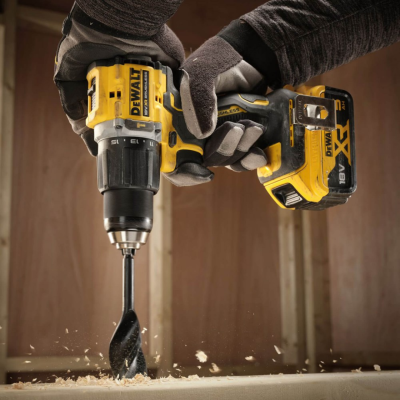 DEWALT  DCD799L1 - Atomic Compact Series 20V Brushless 1/2 " Hammer Drill Kit