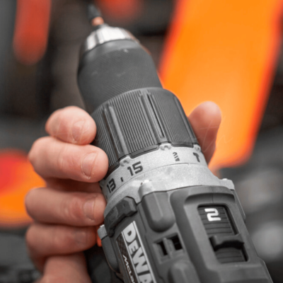 สว่านกระแทกไร้สาย 13 มม. 18V DEWALT รุ่น  DCD85MM1T-QW (MCLAREN)