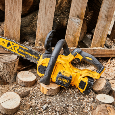 เลื่อยโซ่ไร้สาย 11.5 นิ้ว DEWALT รุ่น DCM565N-B1 (เครื่องเปล่า)