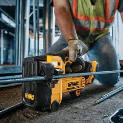 เครื่องตัดเหล็กสตัดไร้สาย 20V DEWALT รุ่น DCS350B (เฉพาะเครื่อง)