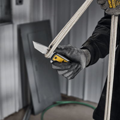 มีดทันโตะ (ใบมีดฟันปลา)  3.0 DEWALT รุ่น DWHT10994