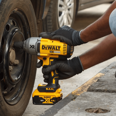 บล็อกกระแทกไร้สาย 18V / 20V DEWALT รุ่น DCF899HP2-KR (พร้อมแบตเตอรี่เเละแท่นชาร์จ)