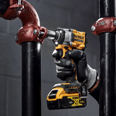 บล็อกกระแทกไร้สาย 18V/ 20V DEWALT รุ่น DCF921P1-B1 (มาพร้อมแบตเตอรี่เเละแท่นชาร์จ) บล็อกกระแทกไร้สาย 18V/ 20V DEWALT รุ่น DCF921P1-B1 (มาพร้อมแบตเตอรี่เเละแท่นชาร์จ)