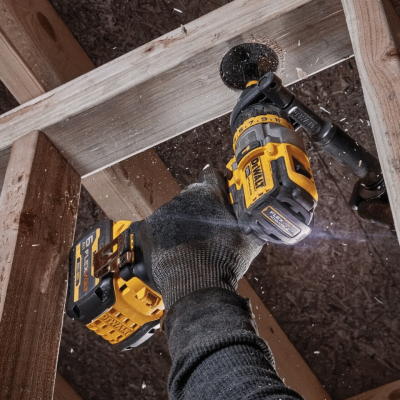 สว่านกระแทกไร้สาย 20V Max DEWALT รุ่น DCD999T1-B1 (พร้อมแบตเตอรี่เเละแท่นชาร์จ)