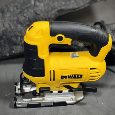 เลื่อยฉลุไฟฟ้า 650W DEWALT รุ่น DWE349-B1 เลื่อยฉลุไฟฟ้า 650W DEWALT รุ่น DWE349-B1