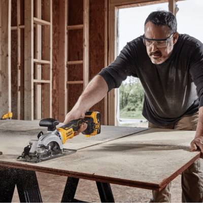 เลื่อยวงเดือนไร้สาย 20V Max DEWALT รุ่น DCS571N-KR  (เครื่องเปล่า) เลื่อยวงเดือนไร้สาย 20V Max DEWALT รุ่น DCS571N-KR  (เครื่องเปล่า)