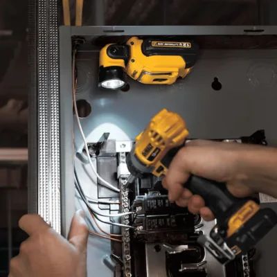ไฟฉาย LED ไร้สาย 12V DEWALT รุ่น DCL51(เครื่องเปล่า)