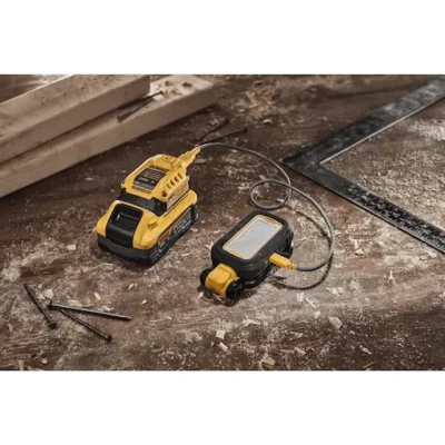 ไฟฉายไร้สาย DEWALT รุ่น DCL 182