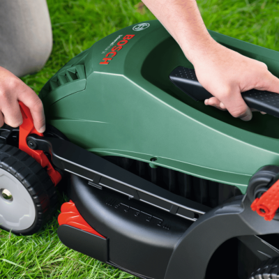 รถเข็นตัดหญ้าไฟฟ้า 34 ซม. BOSCH รุ่น Universal Rotak 34-405