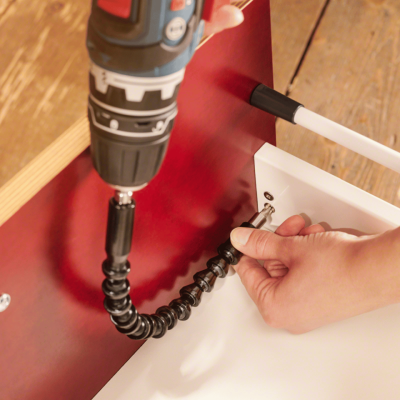 ชุดดอกไขควง 11 ชิ้น ข้อต่อพลาสติกแบบงอได้ 360 องศา ยาว 300mm BOSCH รุ่น 2608522377