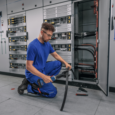 BOSCH GKH 18V-50 Cordless Hydraulic Cutting Tool