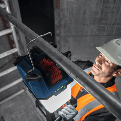 ไฟสปอร์ตไลท์ไร้สาย 18V ความสว่าง 7500 ลูเมน BOSCH รุ่น GLA 18VH-7500 (เครื่องเปล่า)