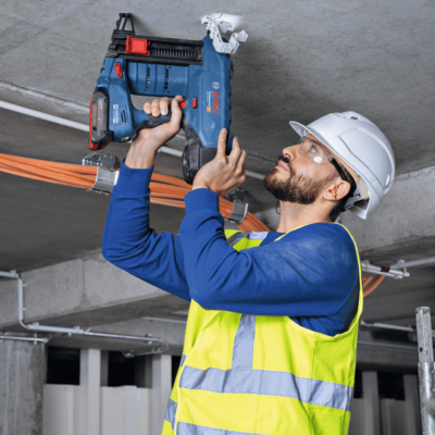 BOSCH GNB 18V-40 Cordless Nailer BOSCH GNB 18V-40 Cordless Nailer