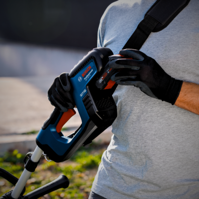 เครื่องเล็มหญ้าไร้สาย BOSCH รุ่น GRT 18V-33 (ตัวเปล่า)