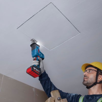 เลื่อยชักอเนกประสงค์ไร้สาย 18V BOSCH รุ่น GSA 18V-24