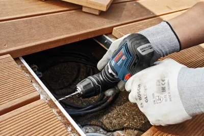 สว่านไขควงไฟฟ้าไร้สาย Bosch รุ่น GSR 12V-35 FC 