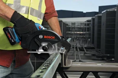 เลื่อยวงเดือนไร้สายตัดเหล็ก BOSCH รุ่น GKM 18V-50