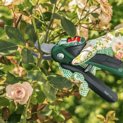 กรรไกรตัดกิ่ง ไร้สาย 3.6V BOSCH Easy Prune กรรไกรตัดกิ่ง ไร้สาย 3.6V BOSCH Easy Prune