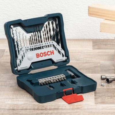 ชุดดอกสว่านเเละดอกไขควง 33 ชิ้น BOSCH รุ่น X-LINE 33