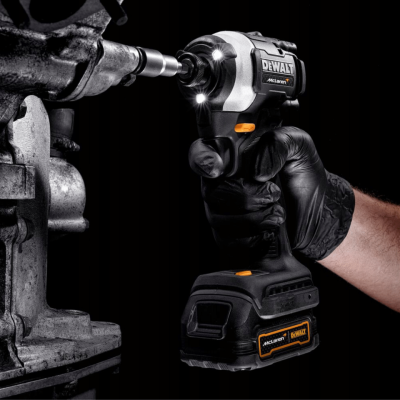 ชุดสว่านกระแทกเเละไขควงกระแทก 20V DEWALT McLaren รุ่น DCK200ME2GT ชุดสว่านกระแทกเเละไขควงกระแทก 20V DEWALT McLaren รุ่น DCK200ME2GT