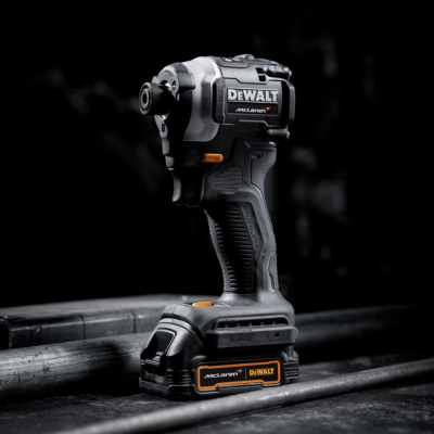 ชุดสว่านกระแทกเเละไขควงกระแทก 20V DEWALT McLaren รุ่น DCK200ME2GT ชุดสว่านกระแทกเเละไขควงกระแทก 20V DEWALT McLaren รุ่น DCK200ME2GT