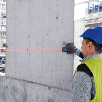 เครื่องวัดระยะด้วยเลเซอร์ GLM 100-25 C เครื่องวัดระยะด้วยเลเซอร์ GLM 100-25 C