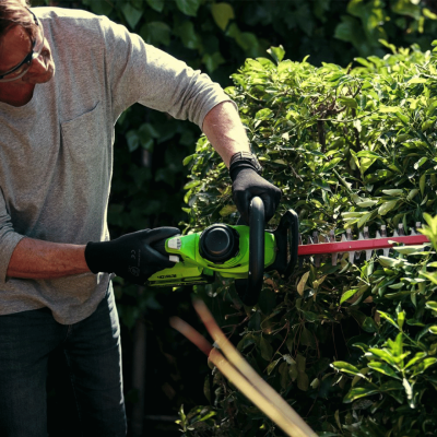 GREENWORKS G40HT61 Cordless Hedge Trimmer